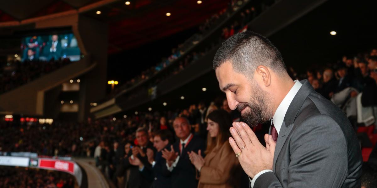 Arda Turan, el ídolo que tiñó Turquía de rojiblanco