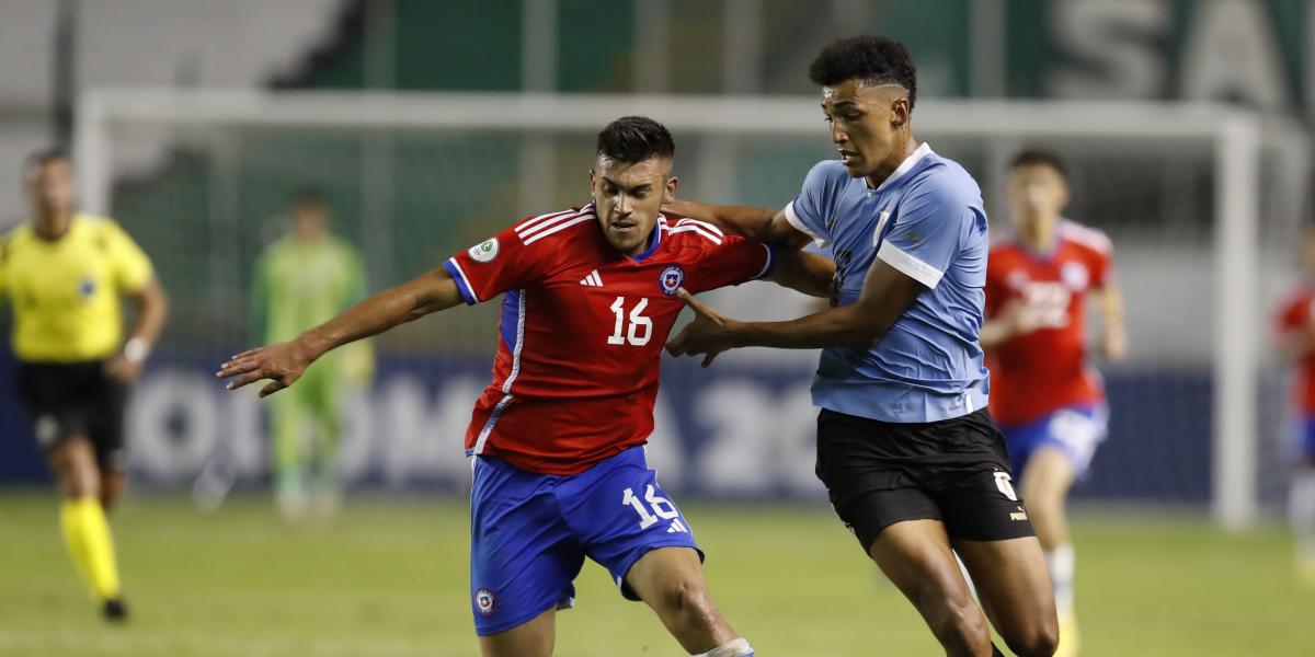El madridista Álvaro Rodríguez sigue despuntando con Uruguay