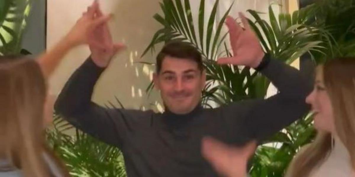 El viral baile de Iker Casillas con Twin Melody