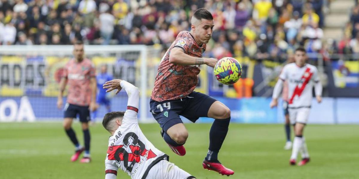 1-0: se avanza el Cádiz con gol de Guardiola