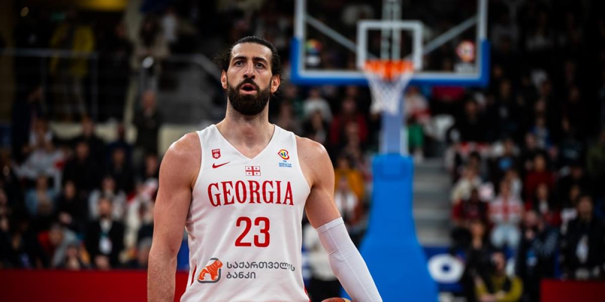 Georgia se clasifica por un punto de average