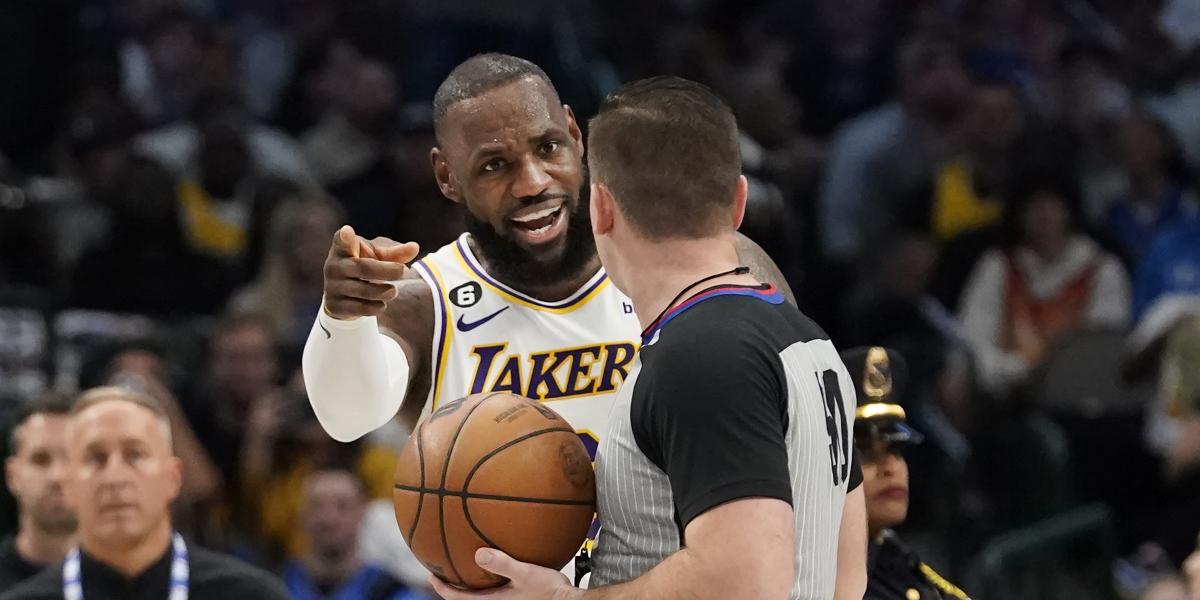 LeBron James se perderá al menos tres semanas por lesión