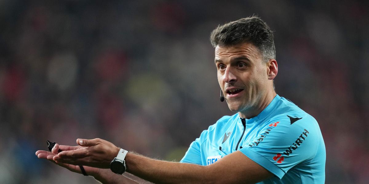 Negreira recomendó al Barça cuidar mucho a Gil Manzano por su proyección