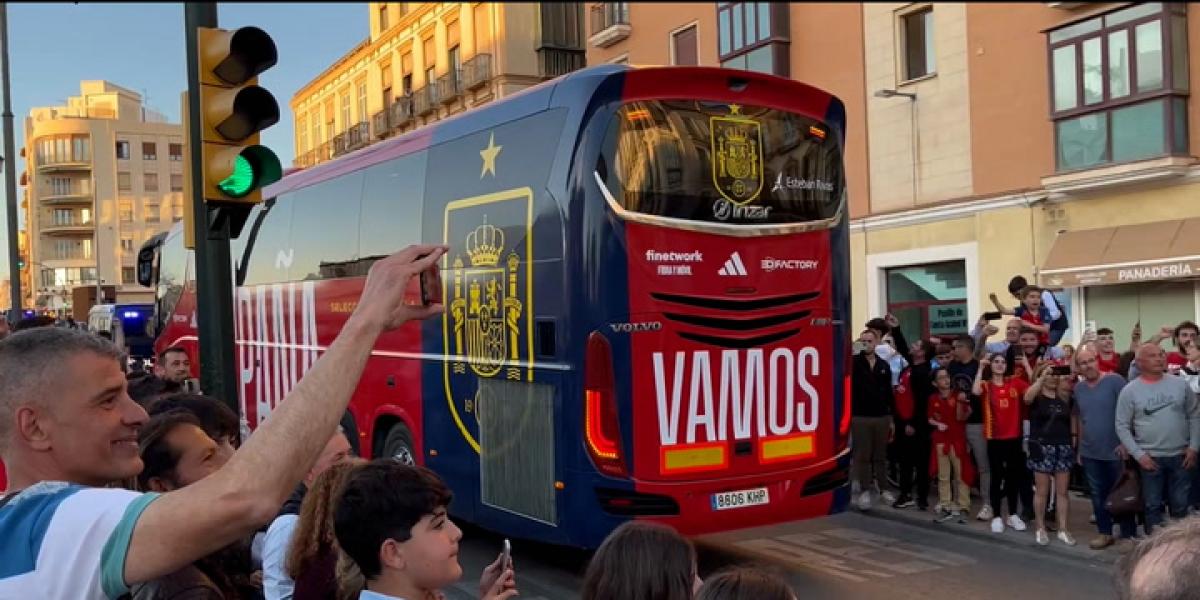 La Selección pone rumbo a La Rosaleda para enfrentarse a Noruega