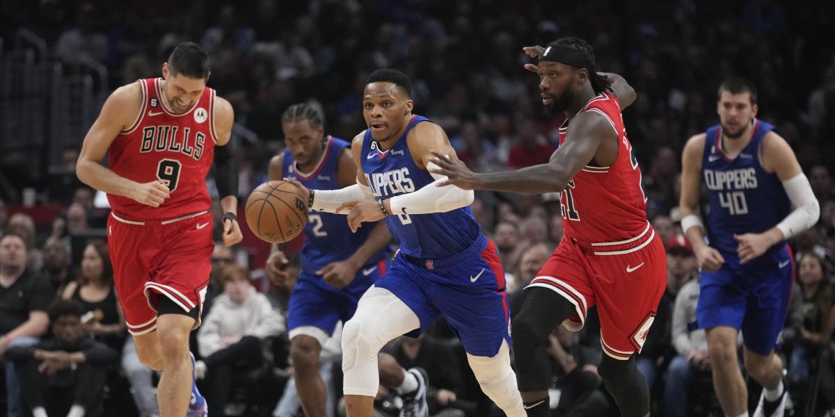 Westbrook se disfraza de Globetrotter para la no canasta de la jornada