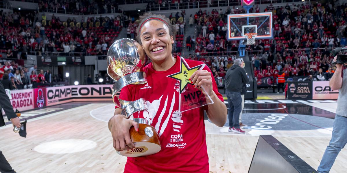 Helena Oma, operada con éxito