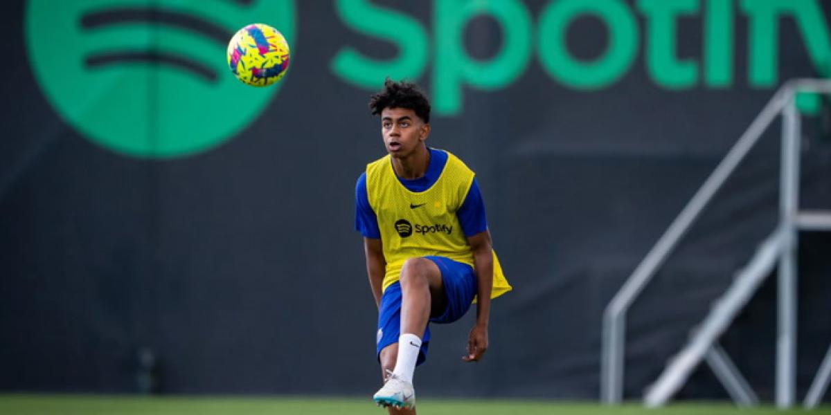 Lamine Yamal entrena con el primer equipo antes del viaje a Getafe