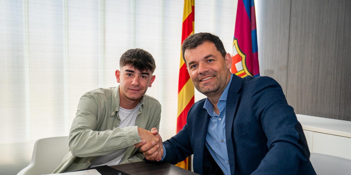 Aleix Garrido, renovado hasta 2025