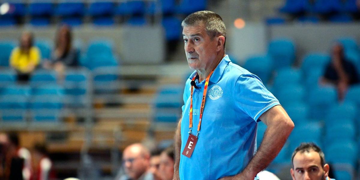 Manolo Cadenas, baja por motivos de salud para la visita del Ademar al Palau Blaugrana