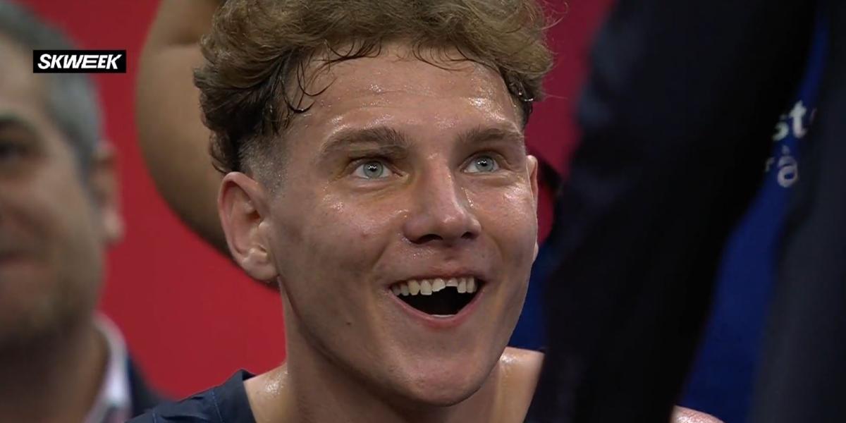 Jokubaitis pierde un diente en una aparatosa caída