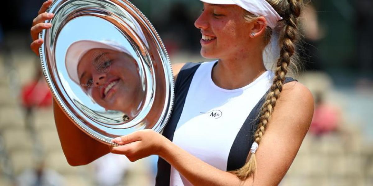 Otra niña prodigio rusa de 15 años da el golpe en Roland Garros