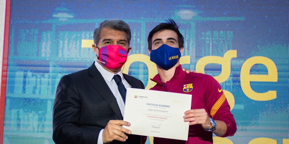 El Real Zaragoza cobrará a las familias cuyos hijos firmen por otra cantera