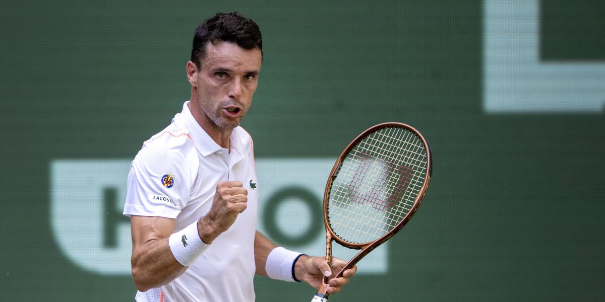 Quinta victoria de Bautista en siete partidos contra Medvedev