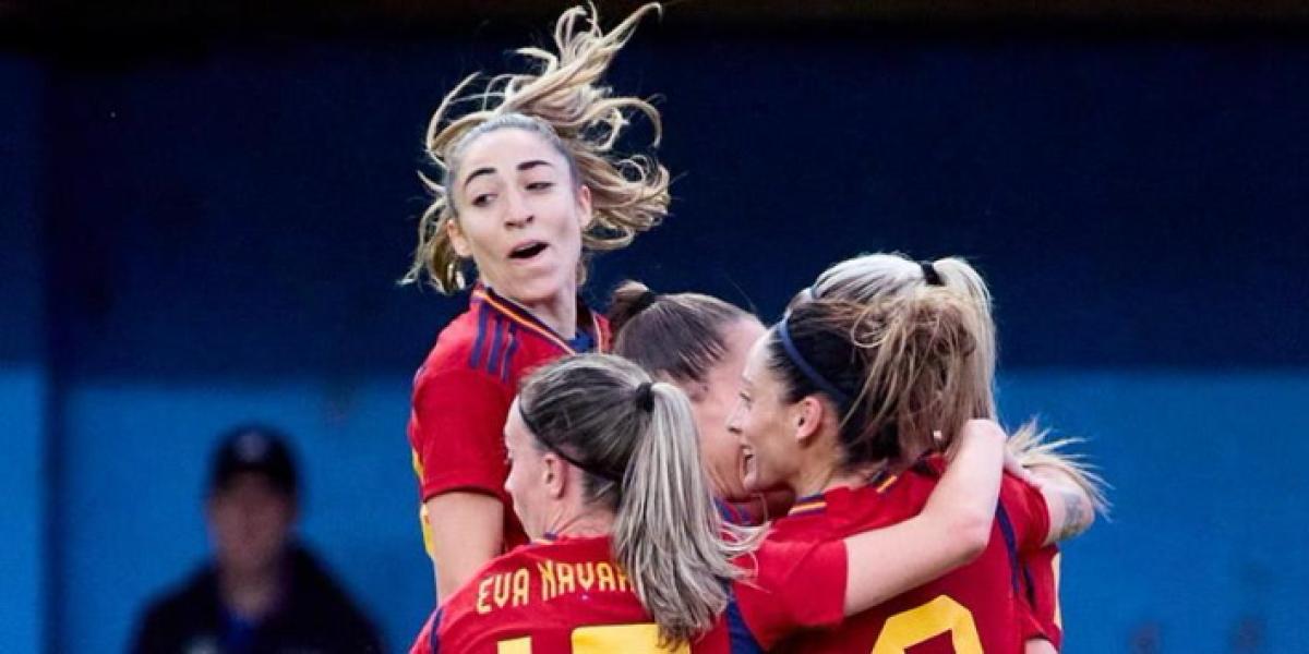 España se despide de la afición con goleada