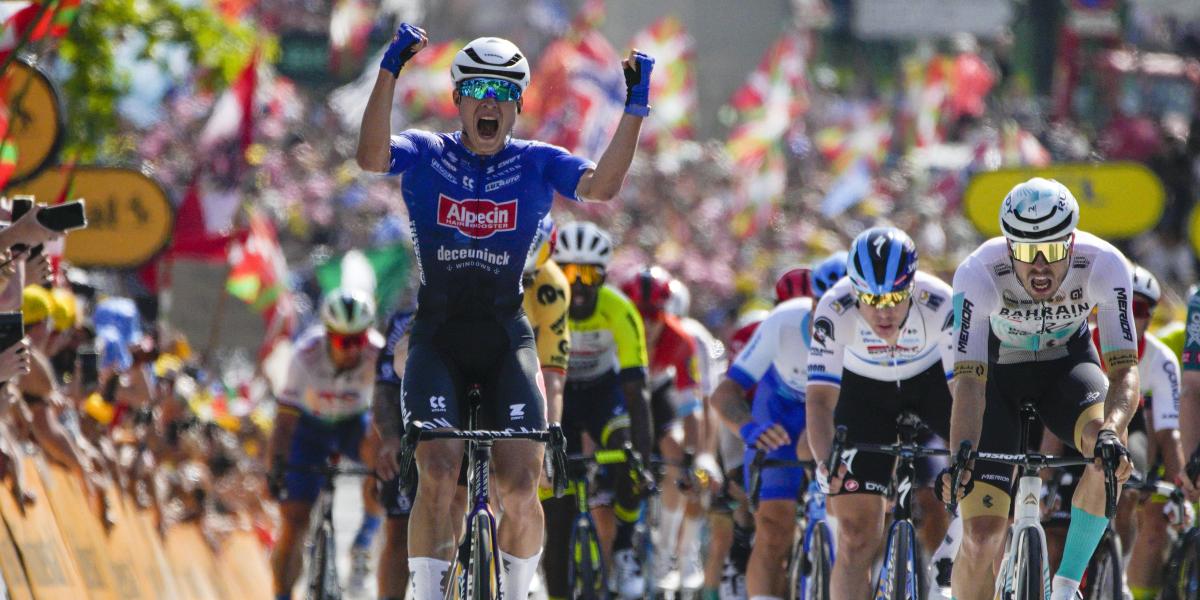 Philipsen impone su explosividad en el primer gran sprint del Tour de Francia