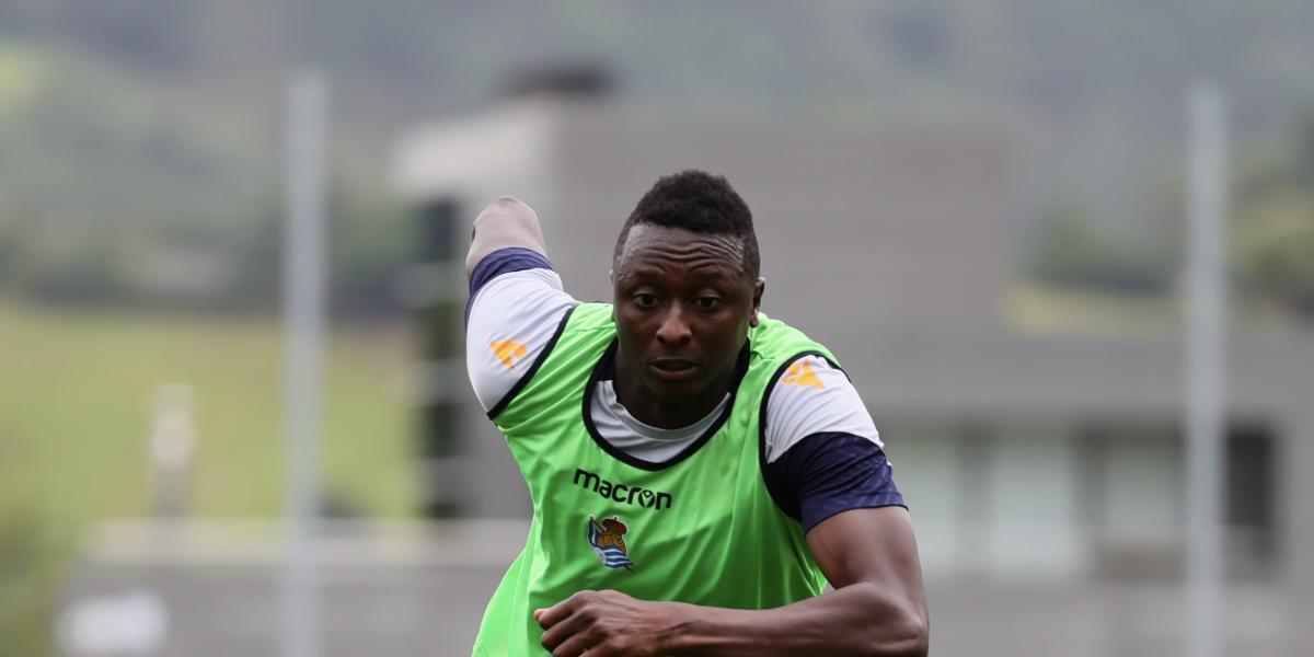 Una sobrecarga en el abductor deja fuera a Sadiq Umar