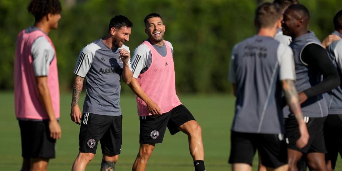 Tata Martino deja en el aire si Messi jugará este sábado