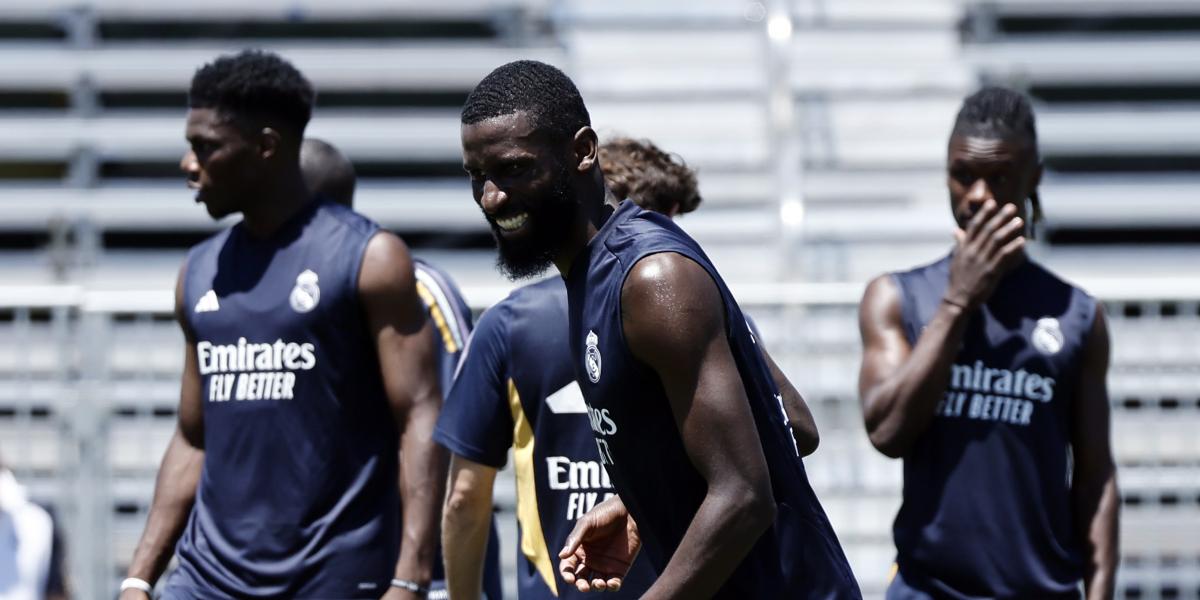 Rüdiger da el susto