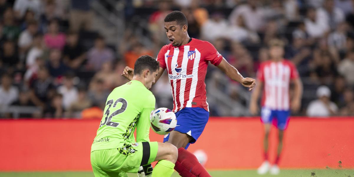 Un enorme Marrero impide la derrota de la Real