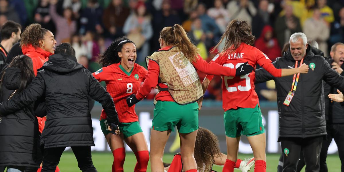 Marruecos tumba a Colombia y ambas se meten en octavos