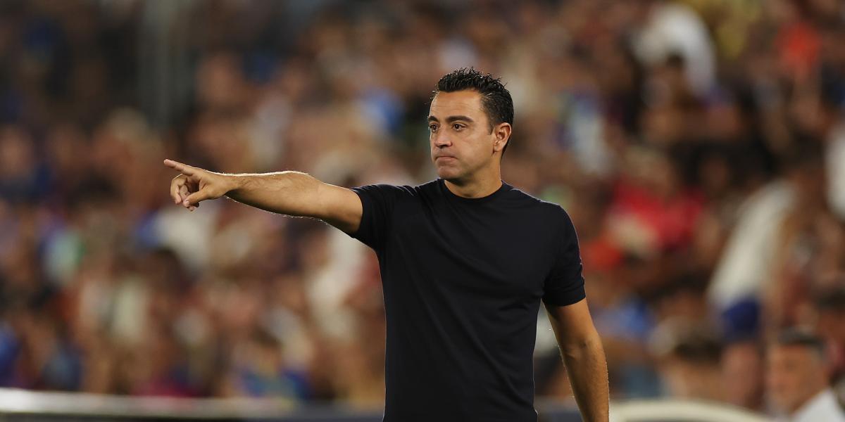 ¡Roja también a Xavi!