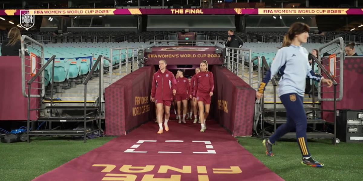 El último entrenamiento de la selección femenina antes de la gran final