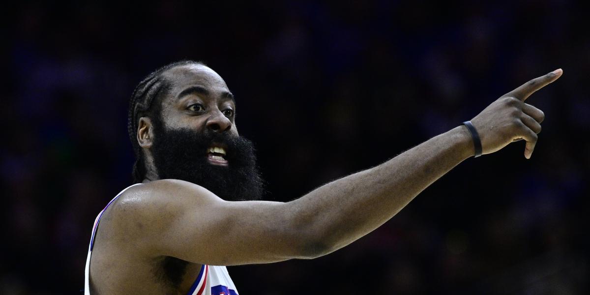 La asociación de jugadores disputa la multa a James Harden