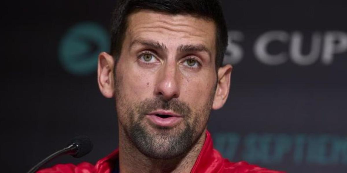 Djokovic se moja por sus compañeros y no se corta