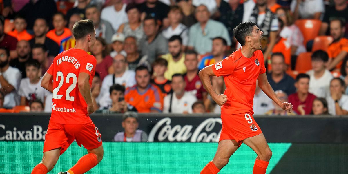 Carlos Fernández se estrena en Mestalla
