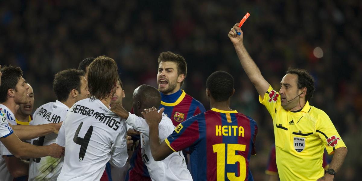 Broncas, expulsiones y rajadas: el largo historial del Sergio Ramos contra el Barça