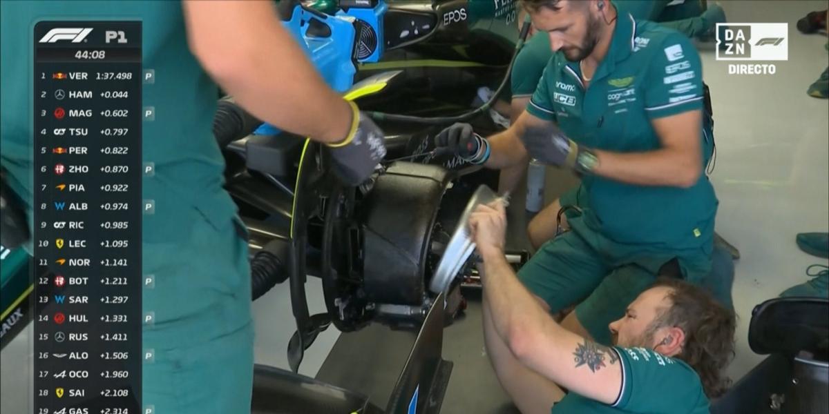 Susto para empezar para Alonso y Aston Martin; Verstappen lidera antes de la clasificación