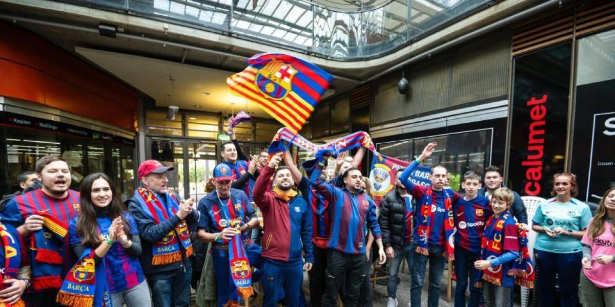 1.400 peñistas en Hamburgo con el Barça