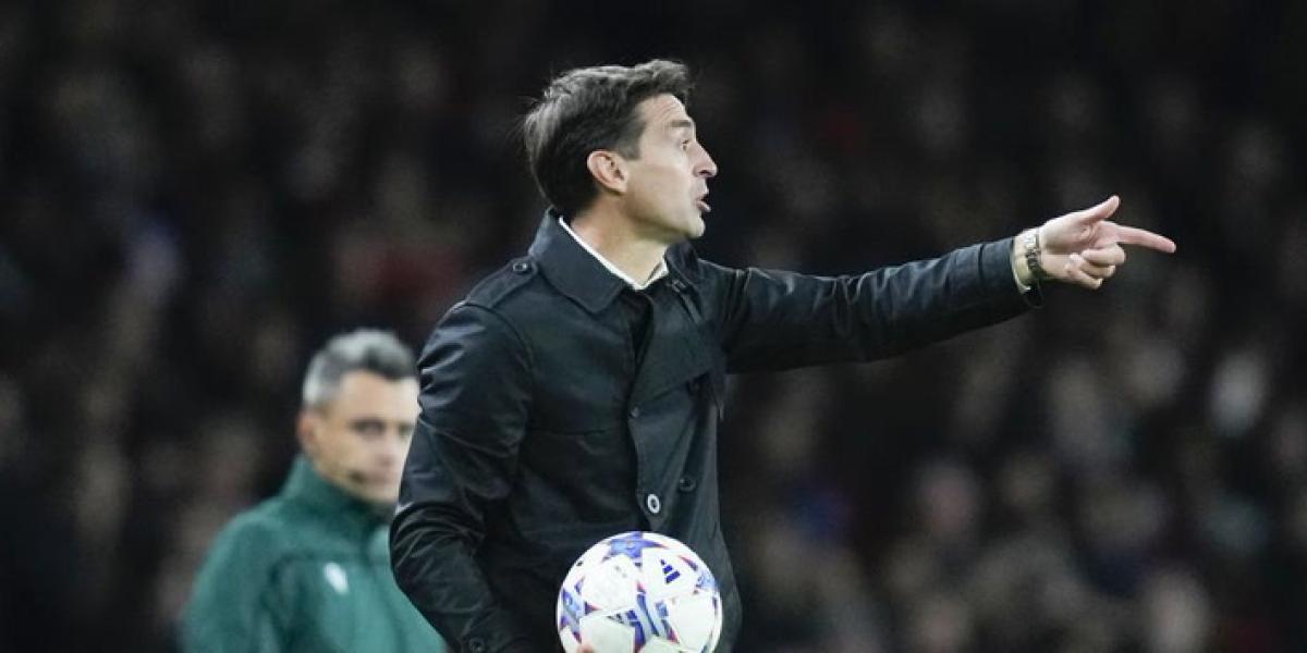 Diego Alonso sale del paso tras la derrota ante el Arsenal