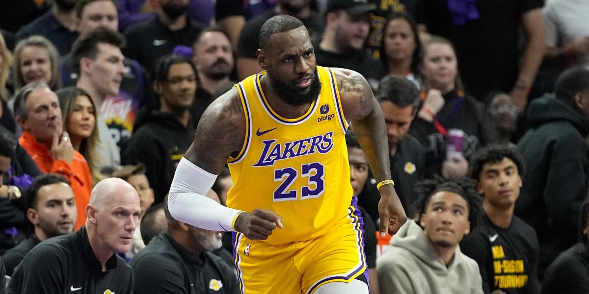 Los Lakers vuelven a sonreír con un LeBron James absolutamente pletórico