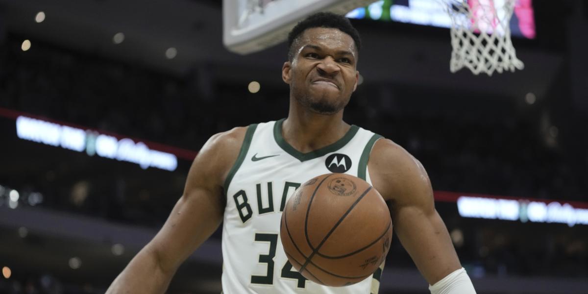 Antetokounmpo se tiene que multiplicar para arreglar un nuevo desastre de Lillard
