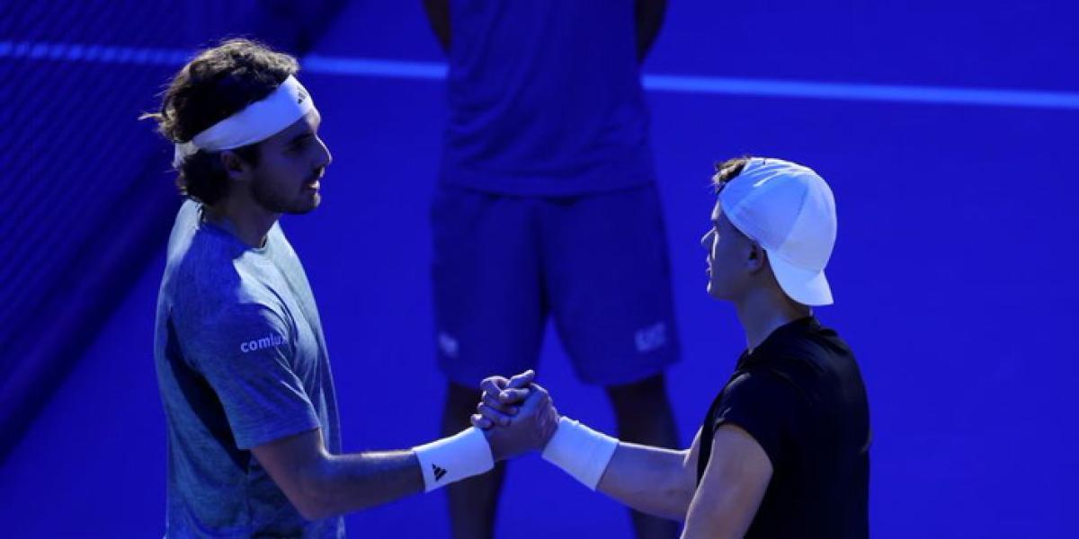 Tsitsipas abandona las ATP Finals y cambia el destino de Djokovic