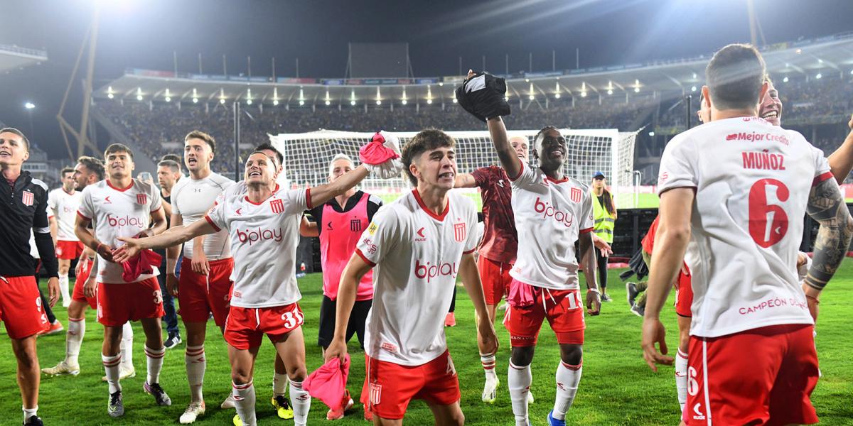 Tres heridos en un choque de autobuses con hinchas de Estudiantes rumbo a la final del Clausura