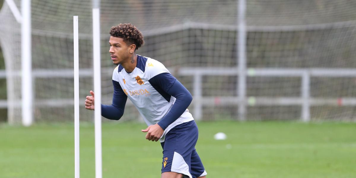 Nuevo chico en la oficina