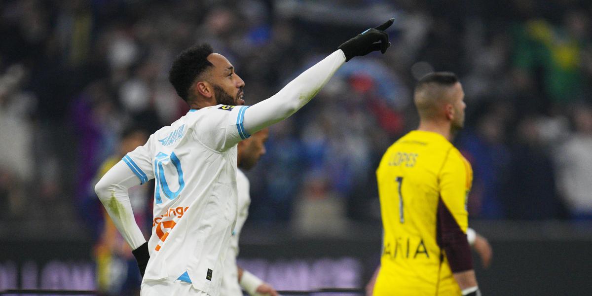 Aubameyang guía al Marsella y hunde más al colista Lyon