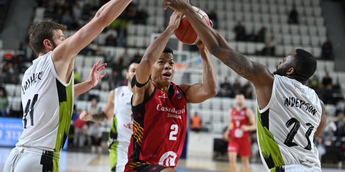 65-68: El Casademont Zaragoza da un gran paso adelante en un nuevo final de infarto