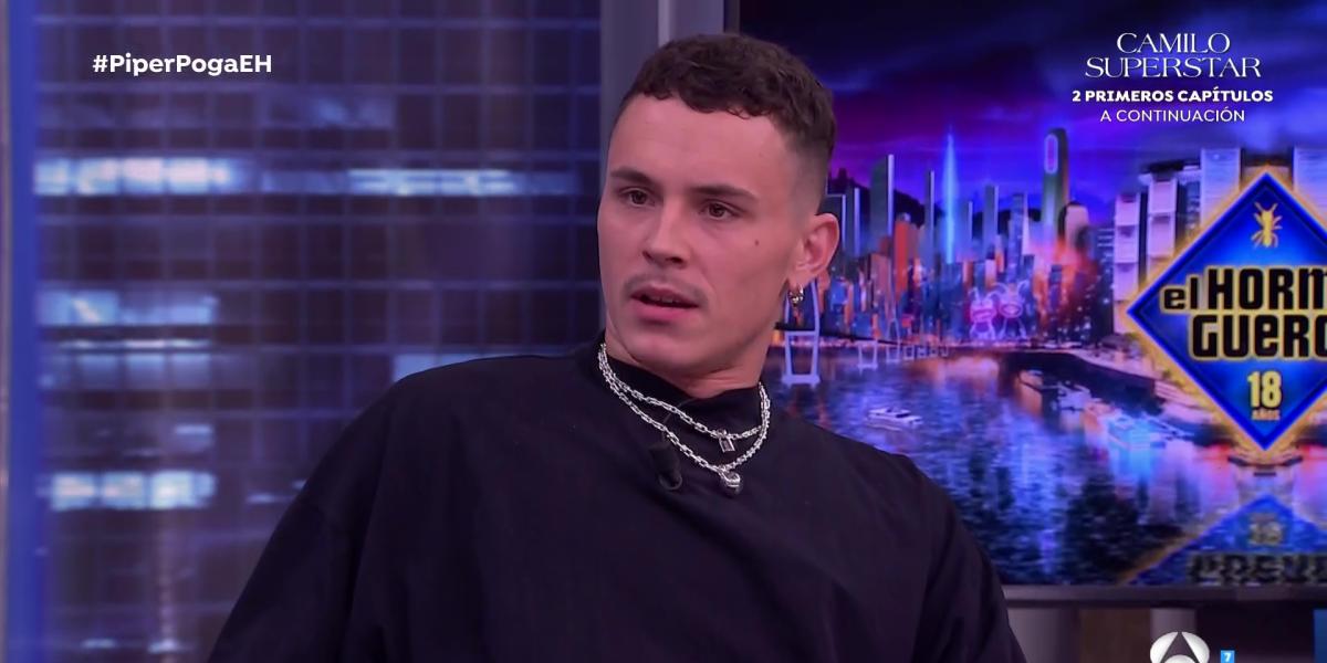 ¿Quién es Arón Piper, el actor y cantante que visita hoy El Hormiguero