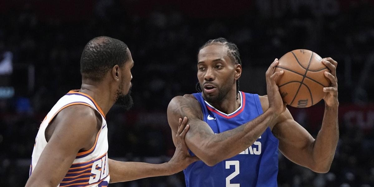 Los Clippers firman a Kawhi Leonard una generosa renovación