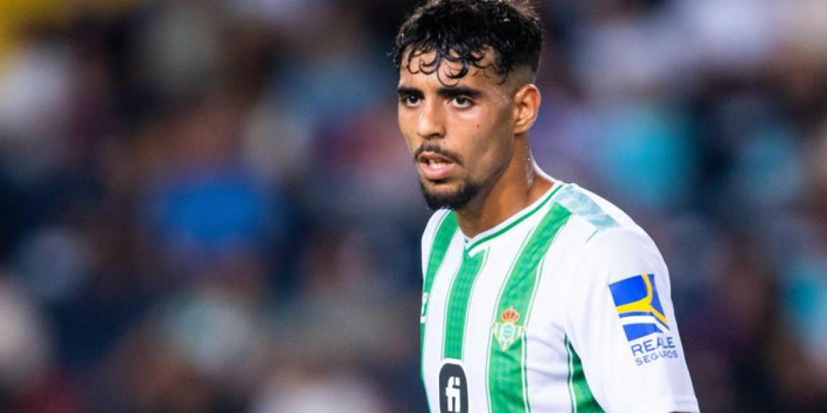 Chadi Riad, el central Sub23 con mayor porcentaje de duelos defensivos ganados en Europa