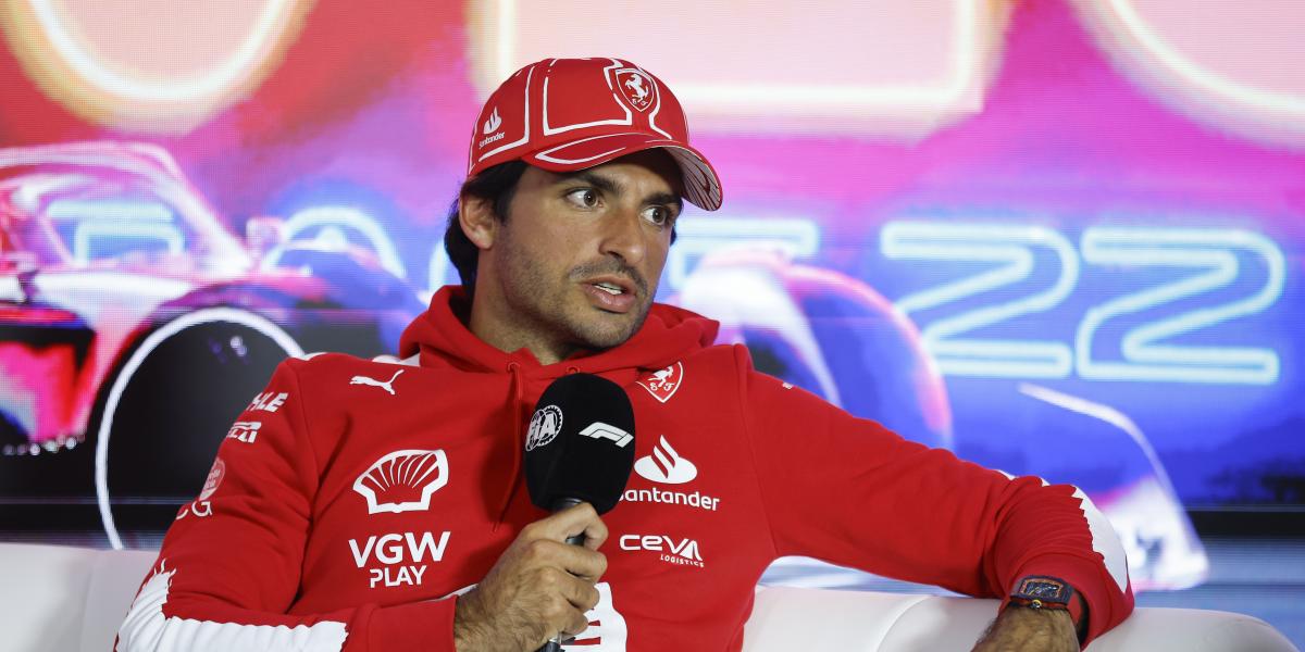 Un expiloto de Ferrari es muy claro: Sainz está en una situación injusta
