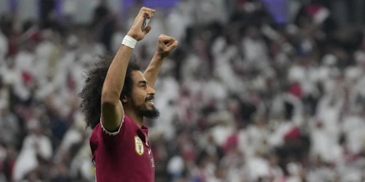 Afif marca en la final de la Copa Asia y deja a todo el mundo boquiabierto con su celebración