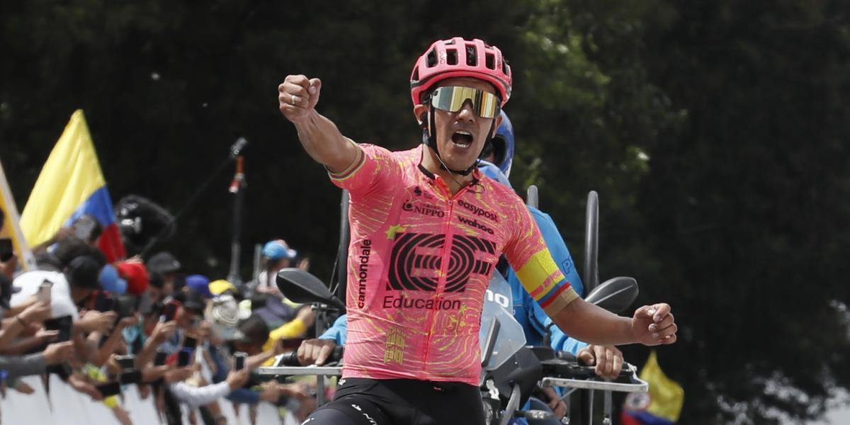 Carapaz gana la etapa reina de la Vuelta a Colombia y Contreras retiene el amarillo
