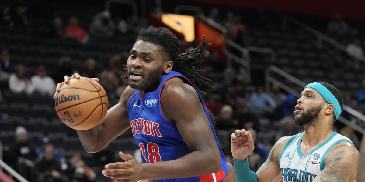 ¡Arrestado un jugador de los Pistons por pegar un puñetazo a otro de los Suns!