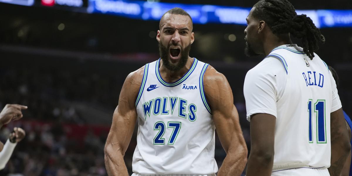 ¿Esto qué es? Gobert hace los pasos más claros de la temporada y no pitaron nada