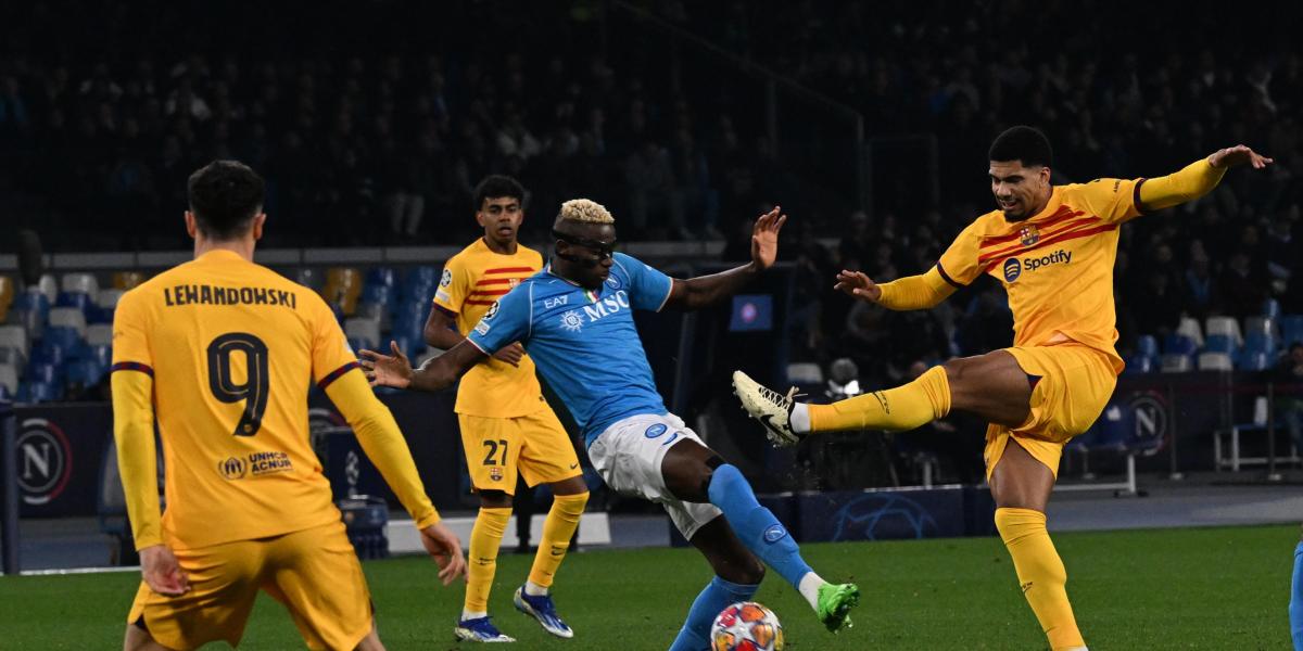 ¿Con qué equipo están los precedentes y la estadística en el Barça-Napoles?