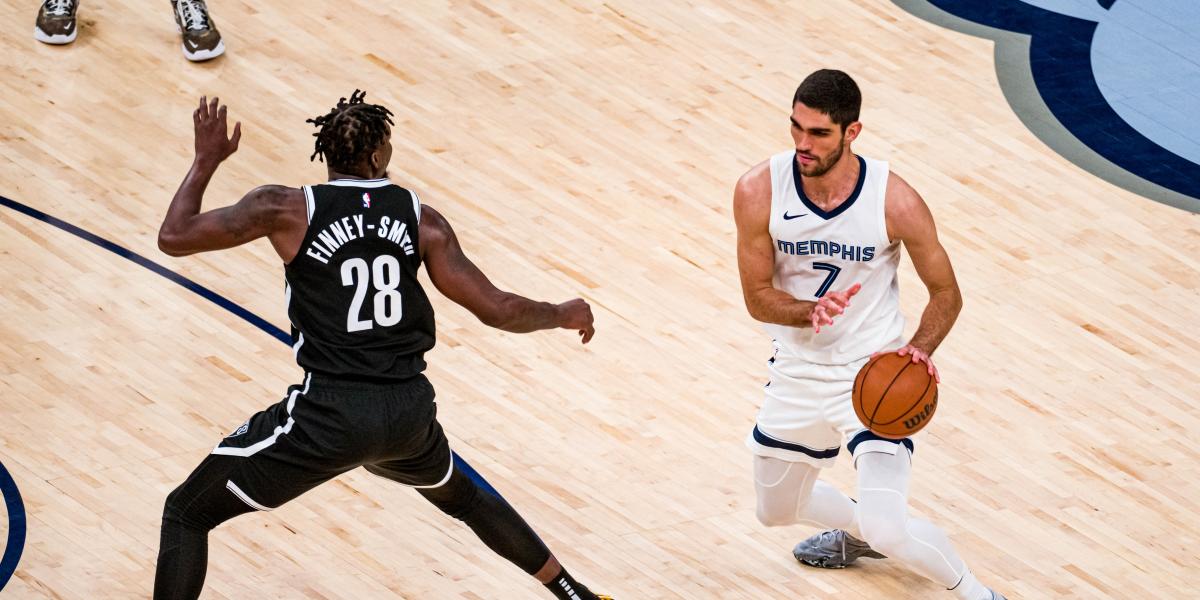 Aldama, el mejor en unos Grizzlies que se enfrían